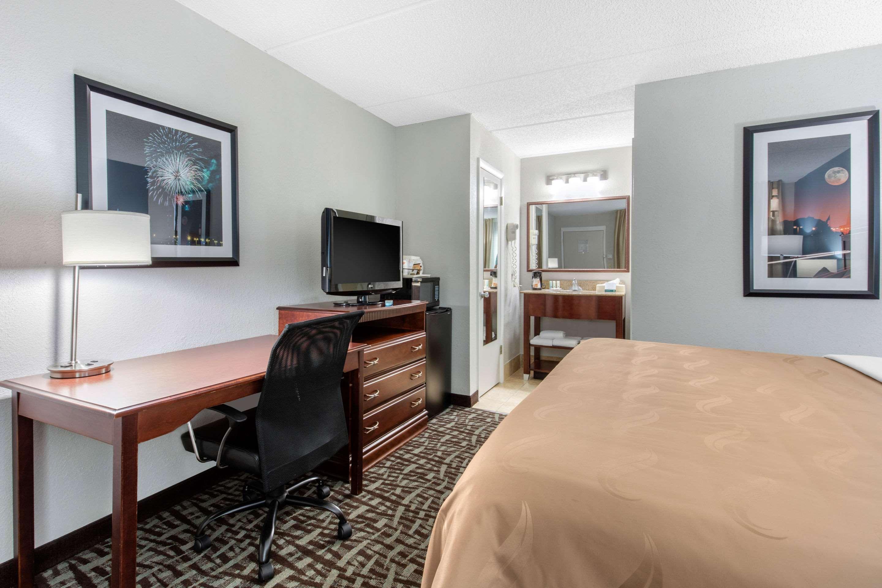 Quality Inn Athens I-65 - Huntsville Area West Exterior photo